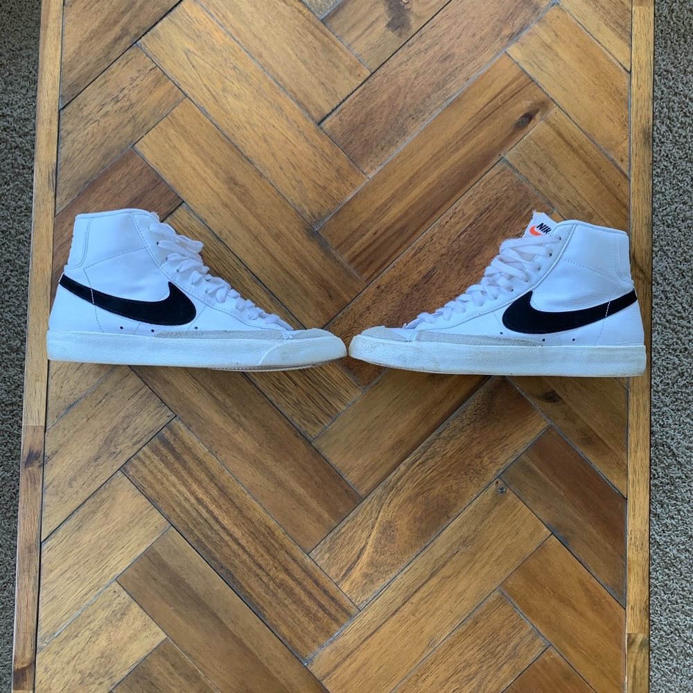 Nike Blazer Mid 77